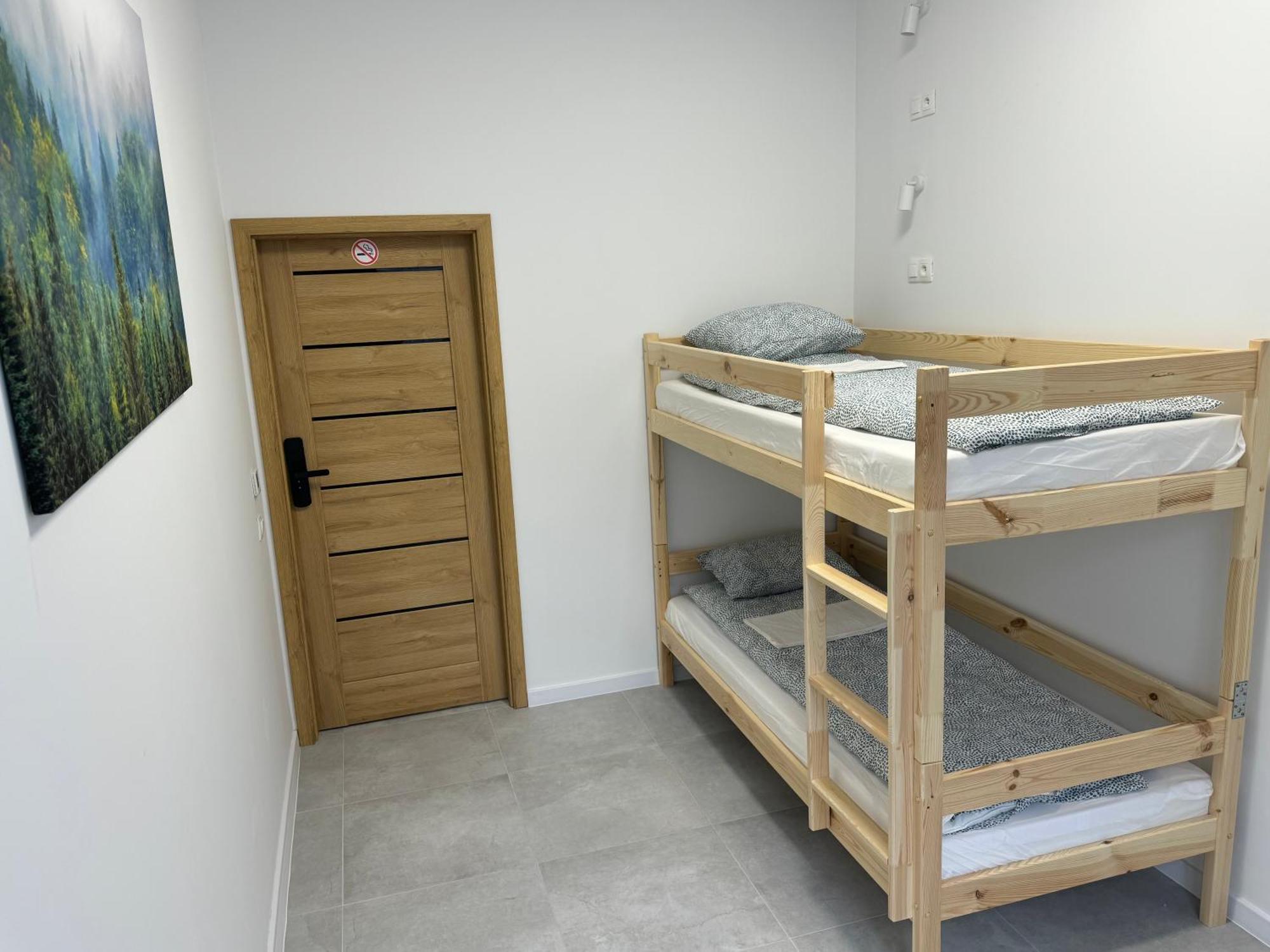 Green Hostel Katowice - 24H Parking 外观 照片