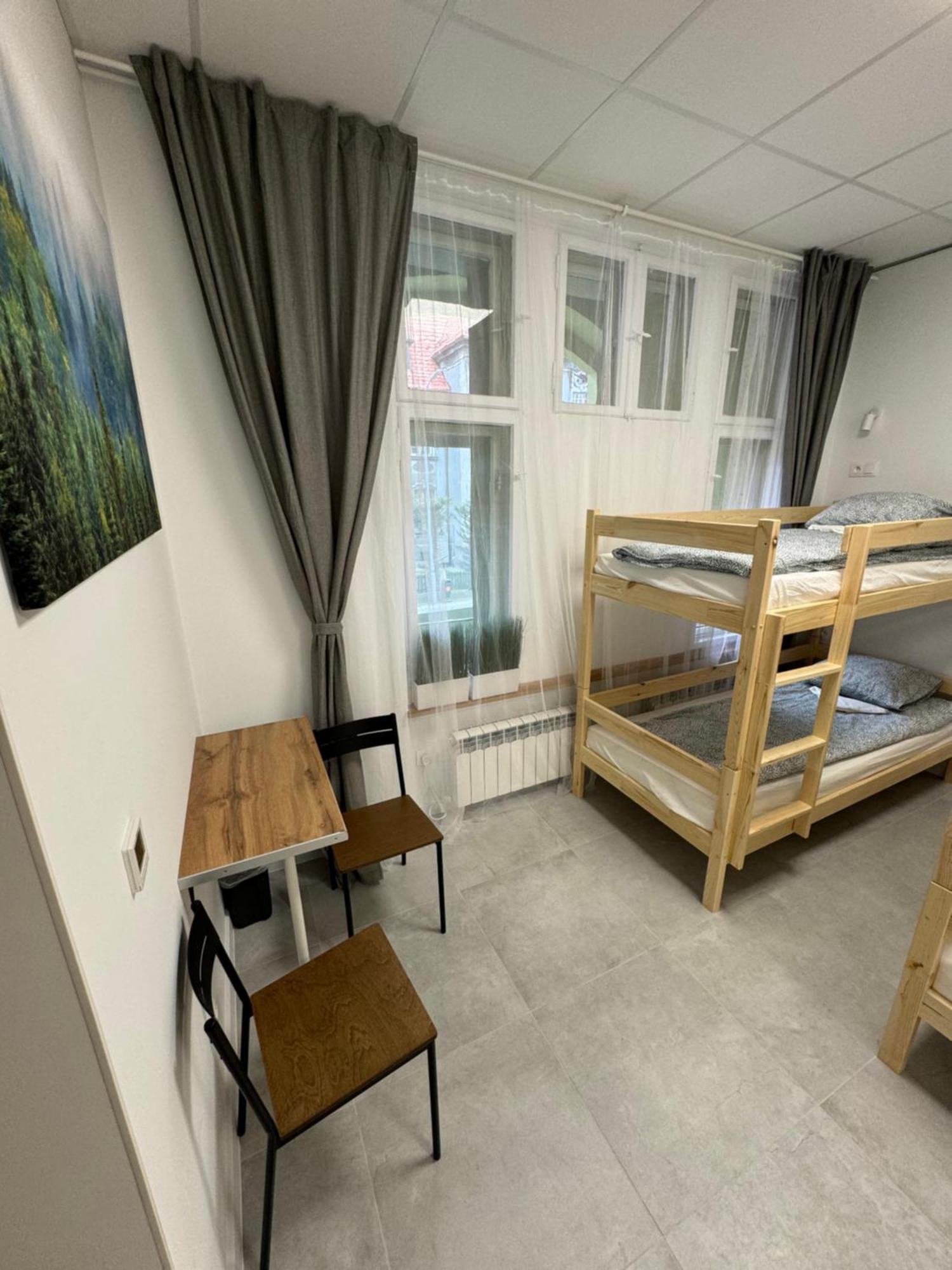 Green Hostel Katowice - 24H Parking 外观 照片